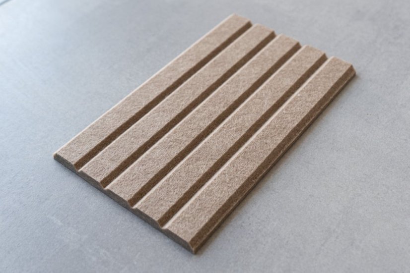TheFelt! KitKat – Tmavo béžová