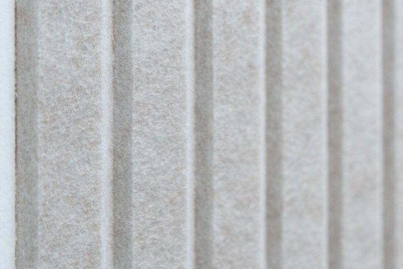 TheFelt! KitKat – Svetlo béžová